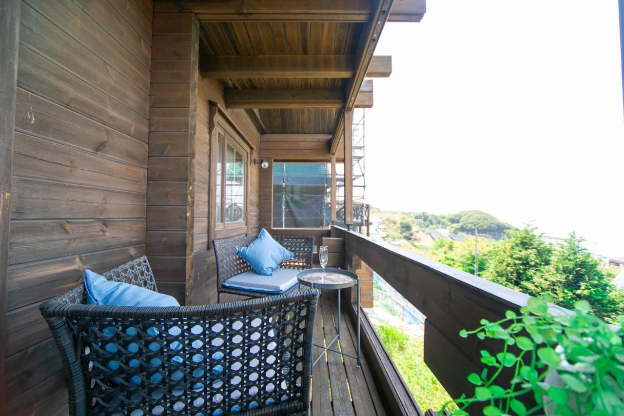 Awaji Seaside Log House In Goshiki 1 Sumoto Exterior foto