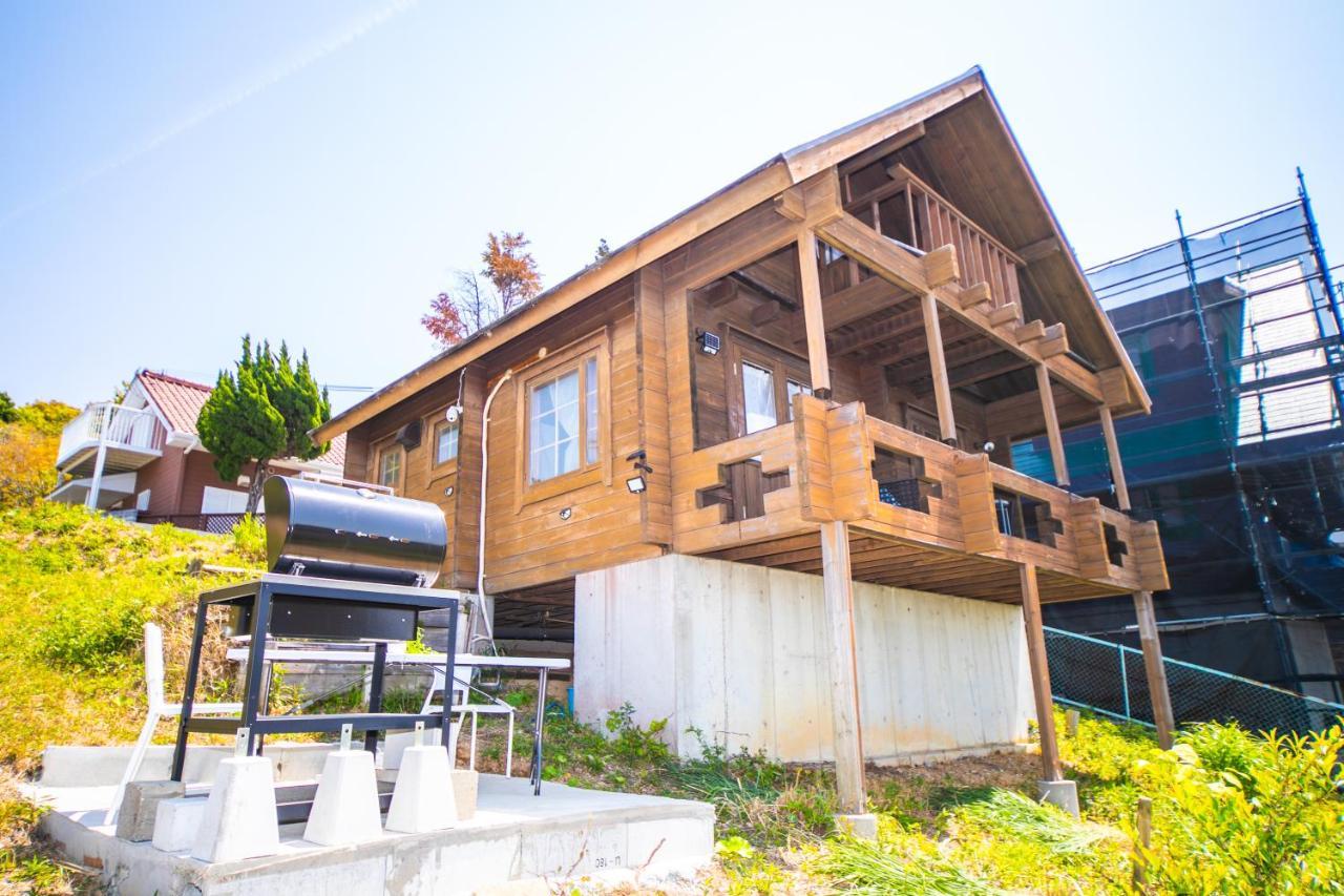 Awaji Seaside Log House In Goshiki 1 Sumoto Exterior foto